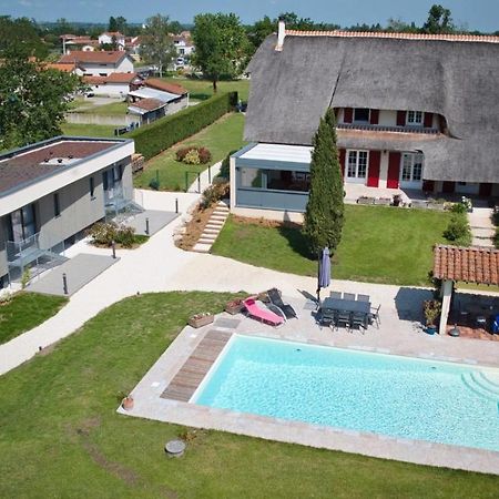 Bed and Breakfast La Cle Des Chaumes Boisset-les-Montrond Екстер'єр фото