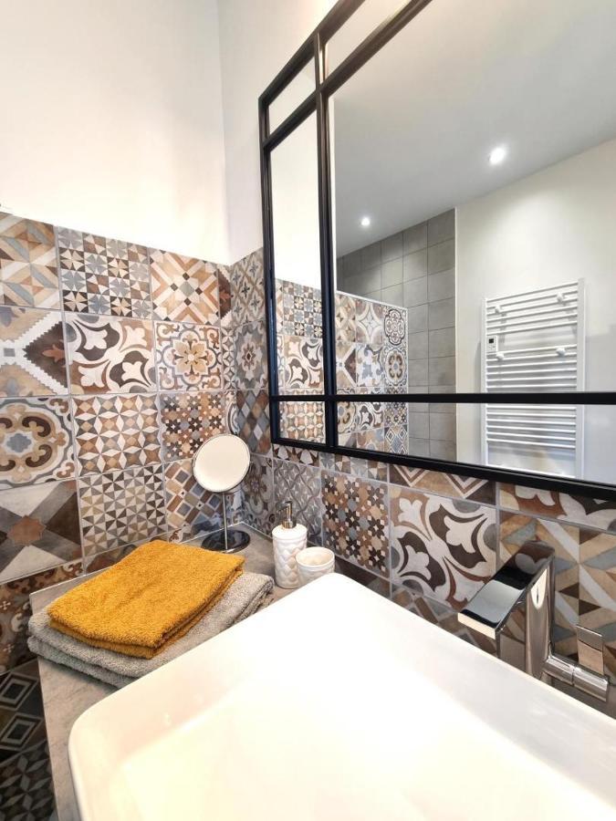 Bed and Breakfast La Cle Des Chaumes Boisset-les-Montrond Екстер'єр фото