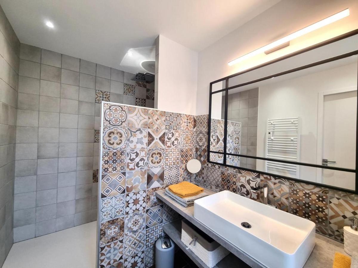 Bed and Breakfast La Cle Des Chaumes Boisset-les-Montrond Екстер'єр фото