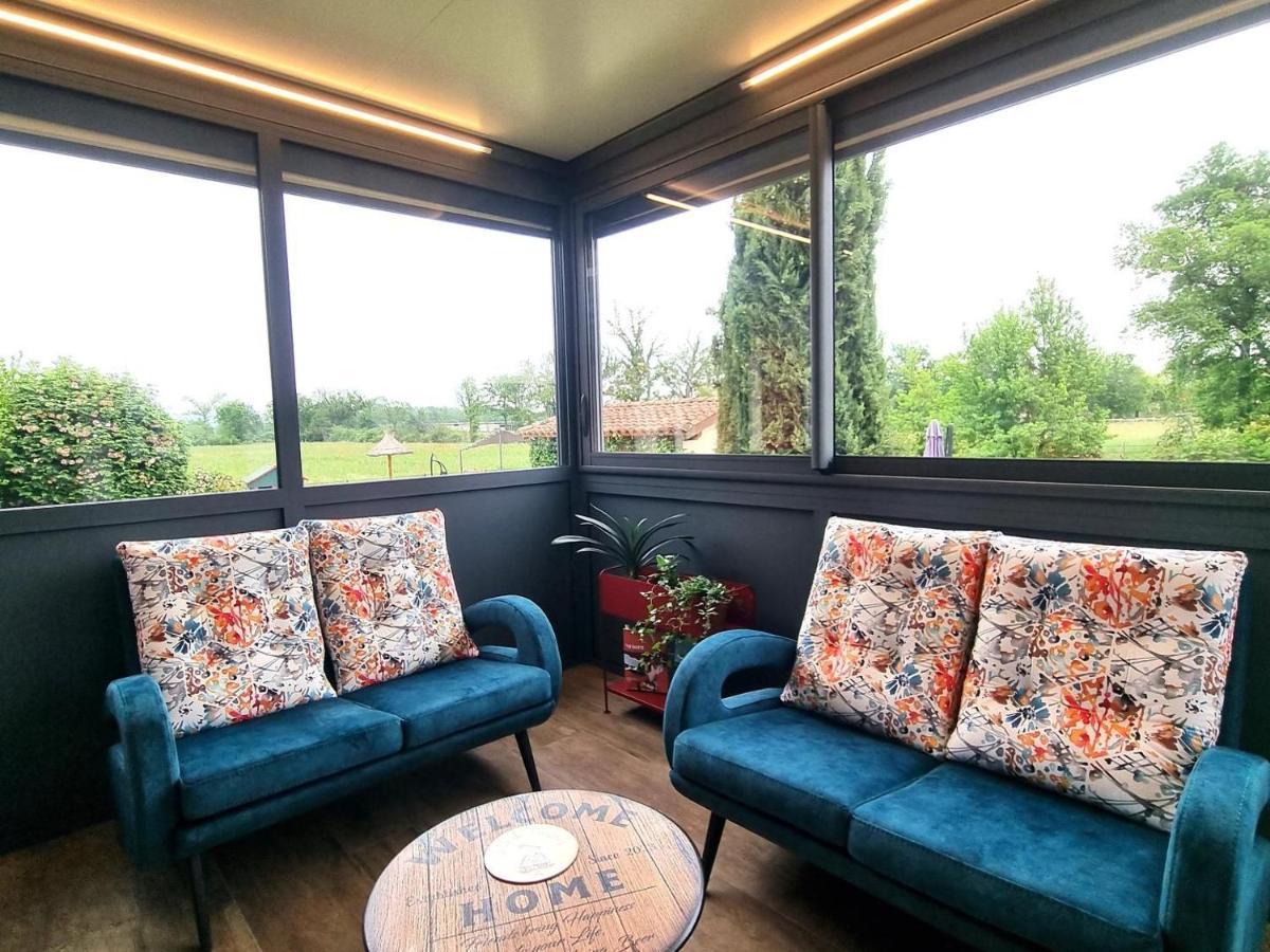 Bed and Breakfast La Cle Des Chaumes Boisset-les-Montrond Екстер'єр фото